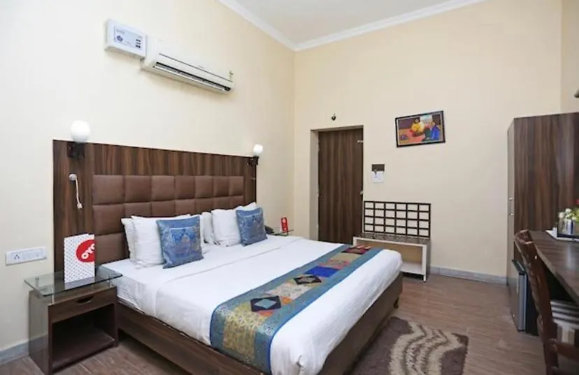 *** Hotel Taj Home Stay 500Mtr Taj Mahal Tajganj India