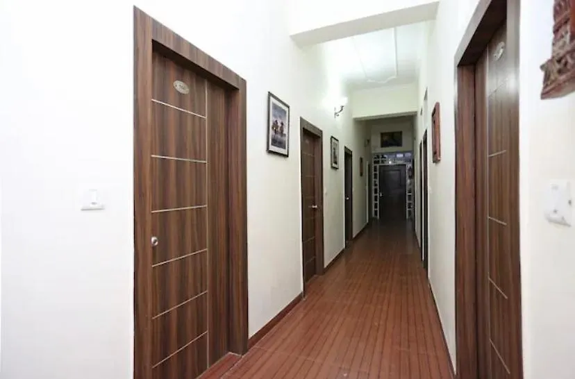 Taj Home Stay 500Mtr Taj Mahal Tajganj 3*,